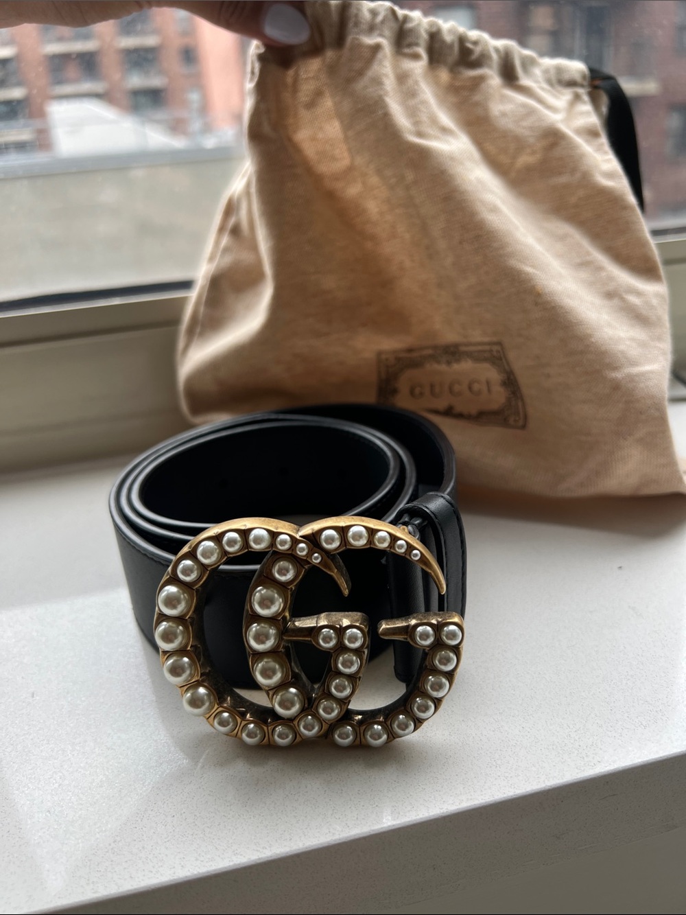 Gucci Black Leather Belt with Pearl-Embellished Gold GG Buckle - Picture 1 of 6